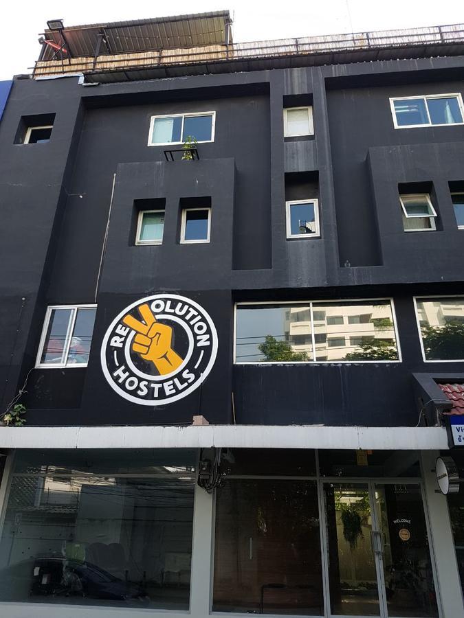 Revolution Hostel Asoke 曼谷 外观 照片